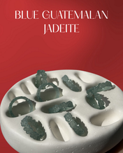 Load image into Gallery viewer, Natural Blue Jadeite Flower Ring
