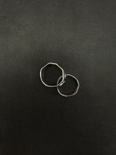 Load image into Gallery viewer, THIN HAMMERED ring

