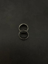 Load image into Gallery viewer, HAMMERED ring
